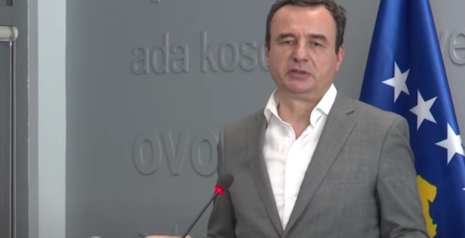 Шиптар у сакоу